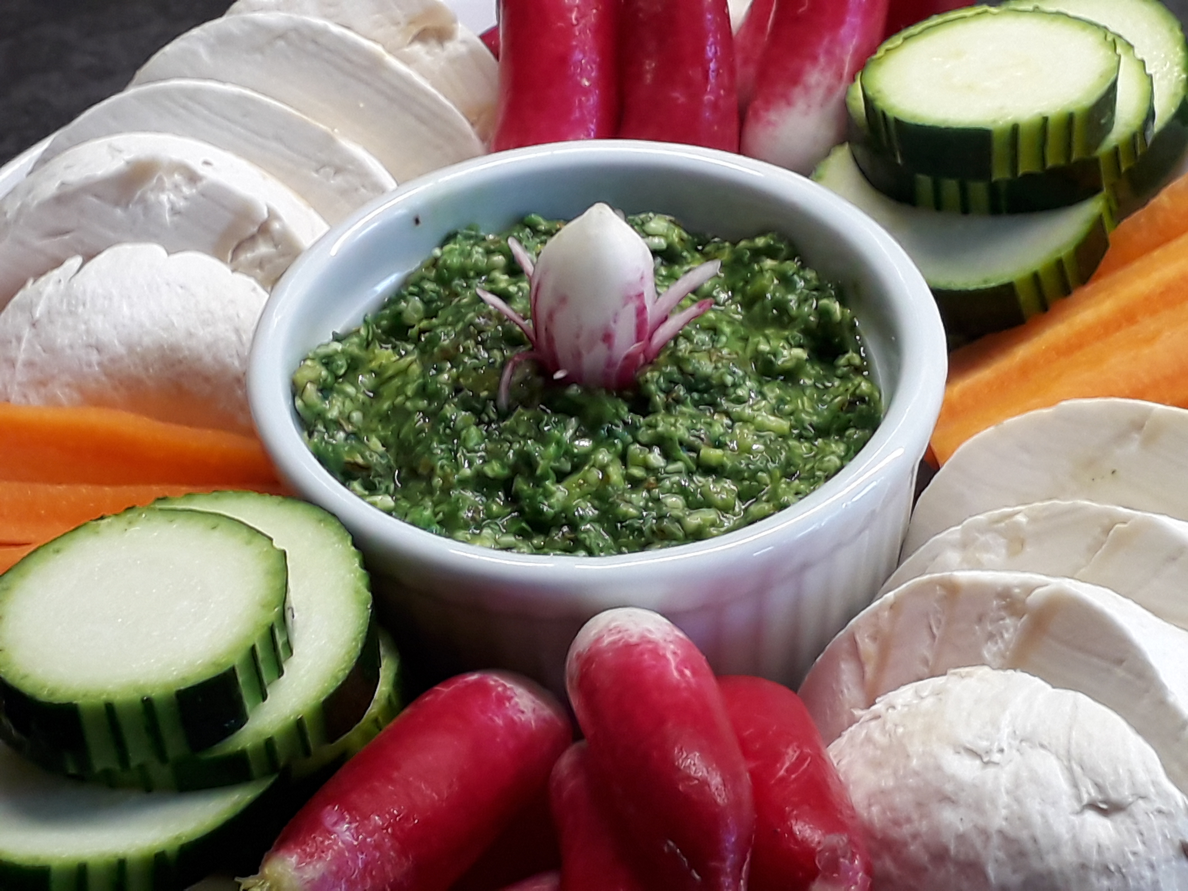 pesto de fannes de radis manon deloche